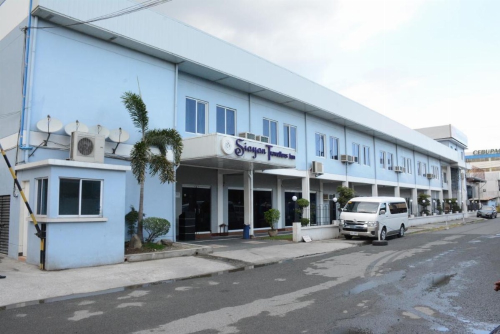 Siayan Travellers Inn Main image